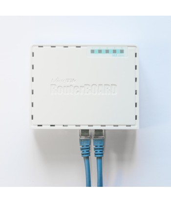 Mikrotik Wired Ethernet Router (No Wifi) RB750Gr3, hEX, Dual Core 880MHz CPU, 256MB RAM, 16 MB (MicroSD), 5xGigabit LAN, USB