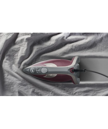 TEFAL FV6870E0 Aurutriikraud - Pingutuseta Triikimine, Võimsad Tulemused!