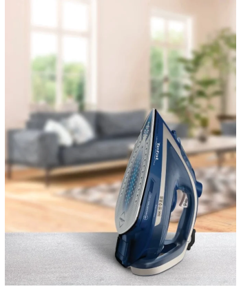 TEFAL Steam Iron FV6830E0 2800 W, Water tank capacity 270 ml, Continuous steam 50 g/min, Silver/Blue