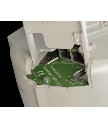 MikroTik SXTR&FG621-EA LTE6 Kit (RouterOS L3) with FG621-EA Card International Version